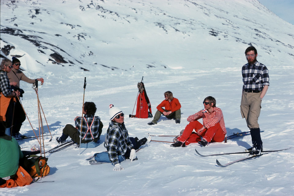 Aput 76