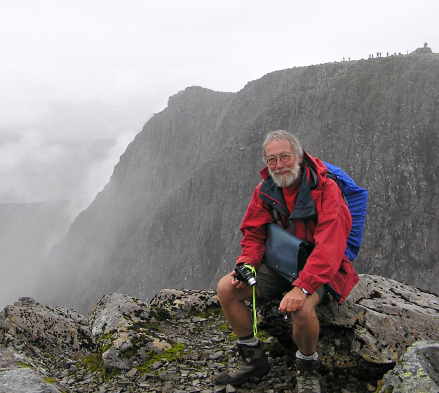 Ben Nevis summit and sheer drop